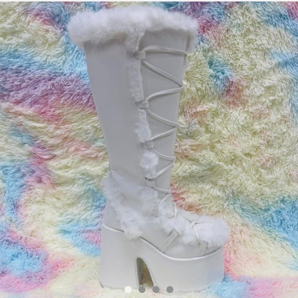 Demonia Camel 311 White Faux Fur Platform Boots - Picture 3 of 4
